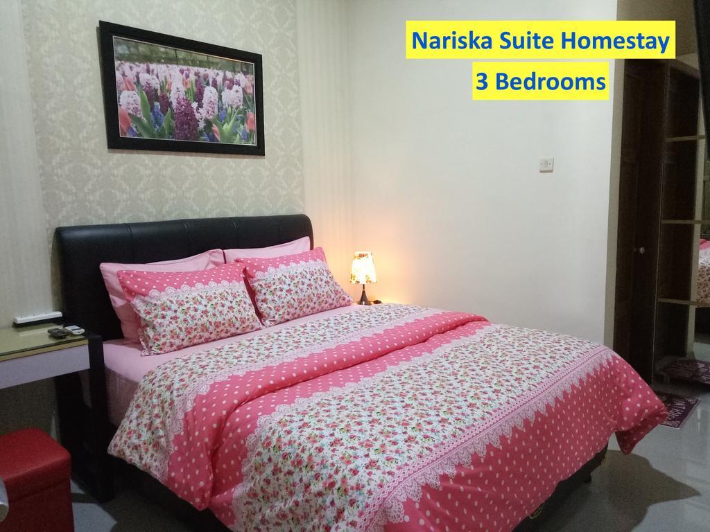 Nariska Suite Homestay 푸르워케르토 외부 사진